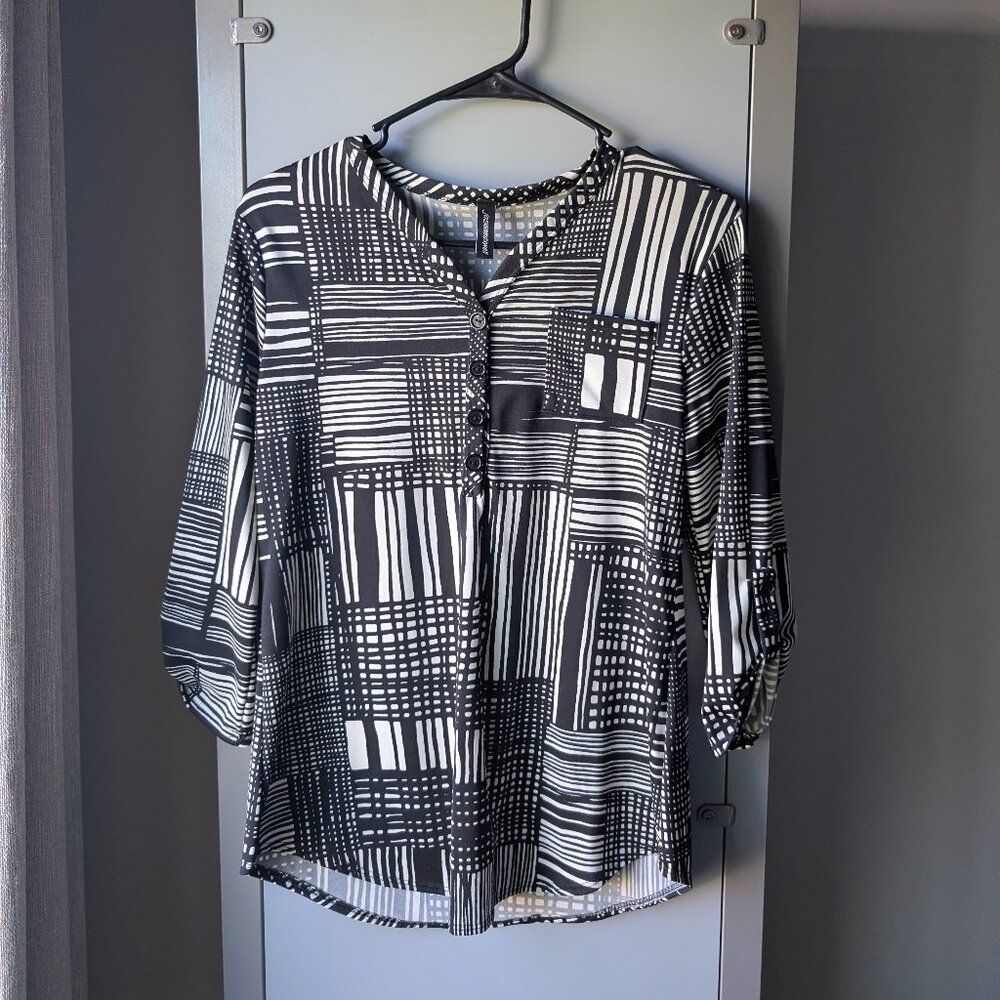 Jason Maxwell Black and White 3/4 sleeve women's medium business casual shirt